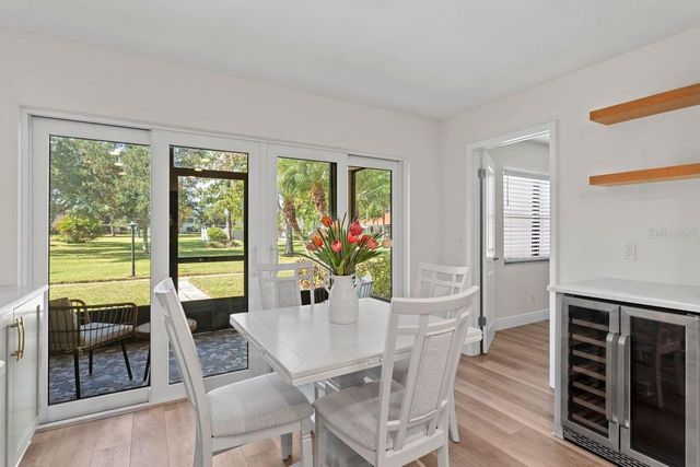 4910 BAY STREET NE 111, St Petersburg, FL 33703