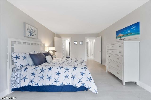 5 Bluebill AVE 108A, Naples, FL 34108