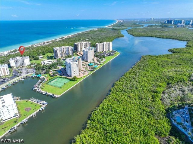 5 Bluebill AVE 108A, Naples, FL 34108