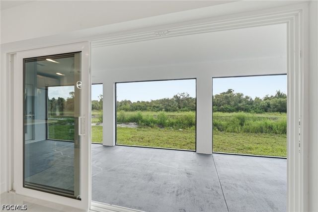645 Whitmore LOOP, Lehigh Acres, FL 33972