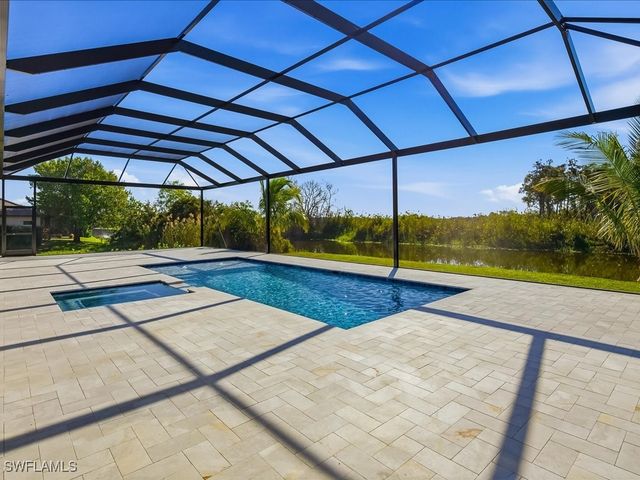 18433 Royal Hammock BLVD, Naples, FL 34114