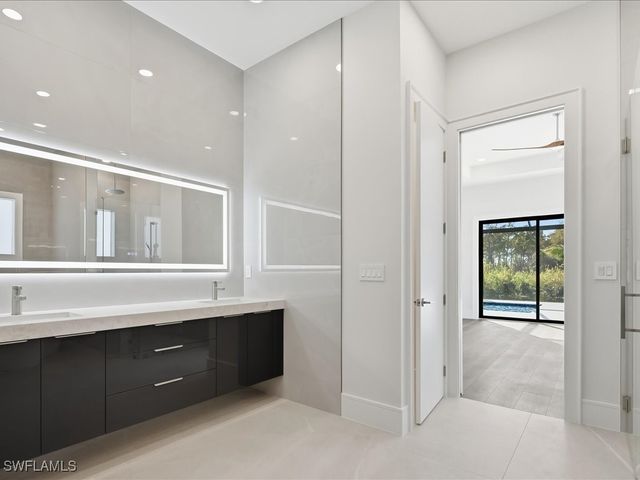 18433 Royal Hammock BLVD, Naples, FL 34114