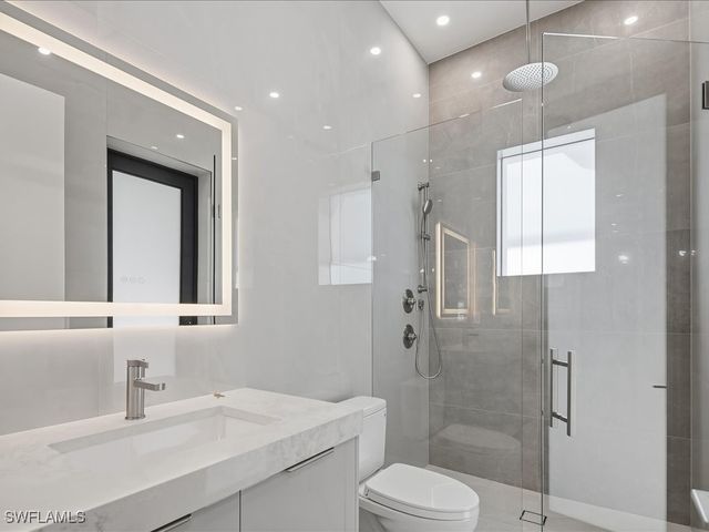 18433 Royal Hammock BLVD, Naples, FL 34114