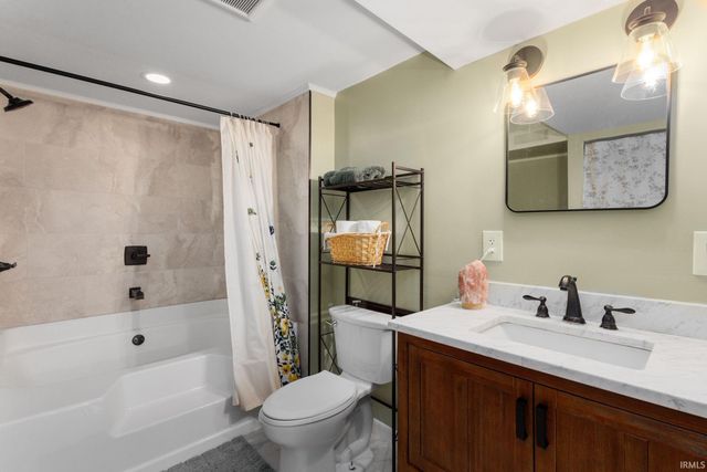 23729 River Manor Boulevard, Elkhart, IN 46516