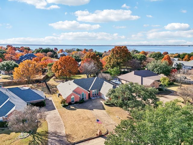 303 James Drive, Heath, TX 75032