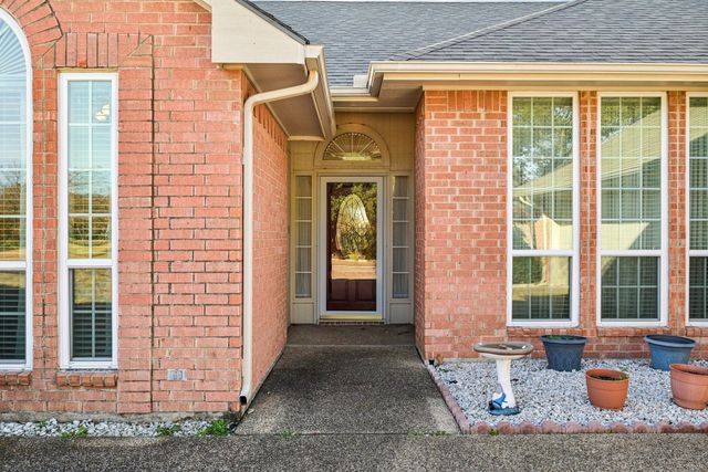 303 James Drive, Heath, TX 75032