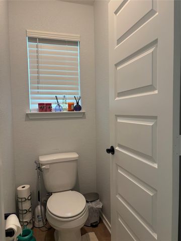 504 Ayinger LN, Austin, TX 78728