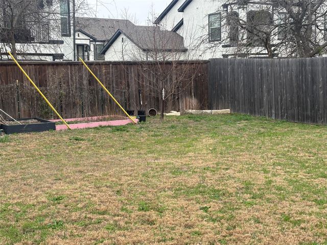 504 Ayinger LN, Austin, TX 78728