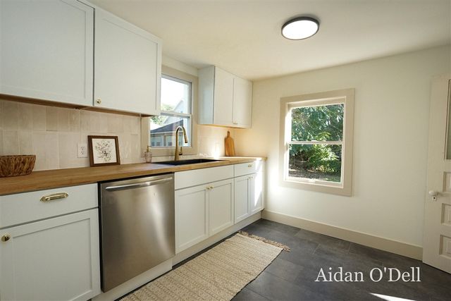 1002 Butterworth Street, Grand Rapids, MI 49504