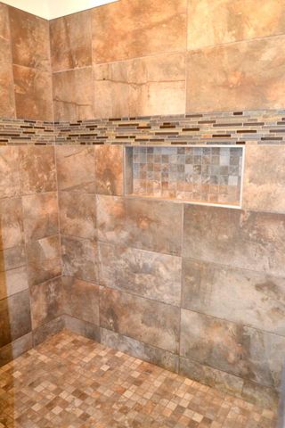 915 NW Bishop Street, Grants Pass, OR 97526