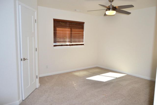 915 NW Bishop Street, Grants Pass, OR 97526