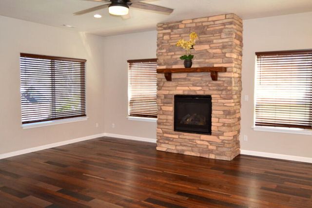 915 NW Bishop Street, Grants Pass, OR 97526