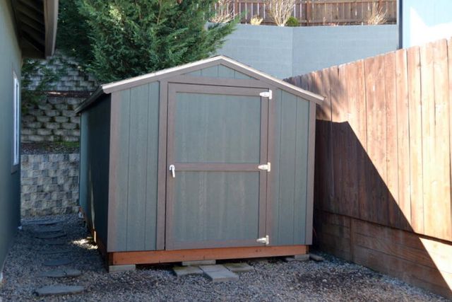 915 NW Bishop Street, Grants Pass, OR 97526