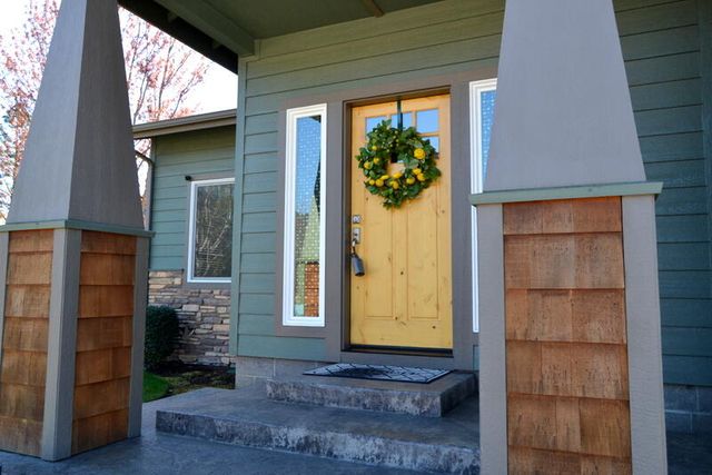 915 NW Bishop Street, Grants Pass, OR 97526