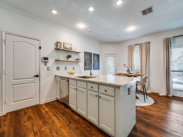 6890 Cortona Lane, Frisco, TX 75034