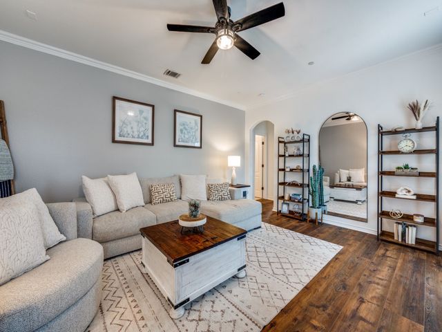 6890 Cortona Lane, Frisco, TX 75034