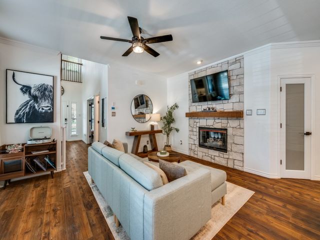 6890 Cortona Lane, Frisco, TX 75034