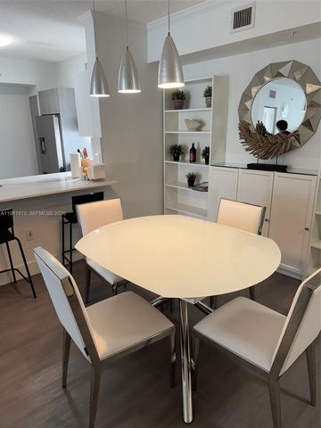 17150 N Bay Rd 2211, Sunny Isles Beach, FL 33160