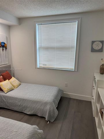 17150 N Bay Rd 2211, Sunny Isles Beach, FL 33160