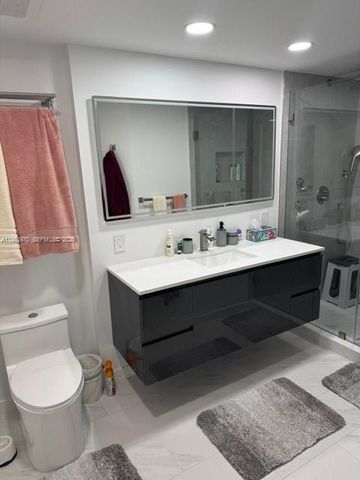 17150 N Bay Rd 2211, Sunny Isles Beach, FL 33160