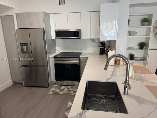 17150 N Bay Rd 2211, Sunny Isles Beach, FL 33160