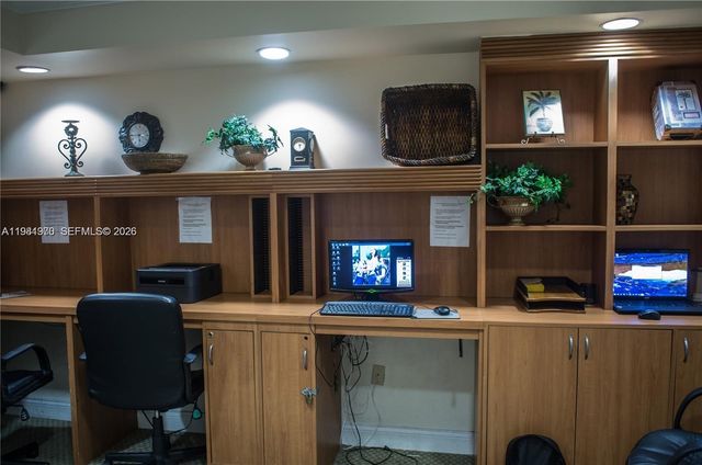 17150 N Bay Rd 2211, Sunny Isles Beach, FL 33160