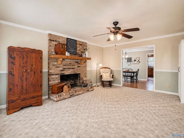 2151 Bluff Street NW, Hartselle, AL 35640