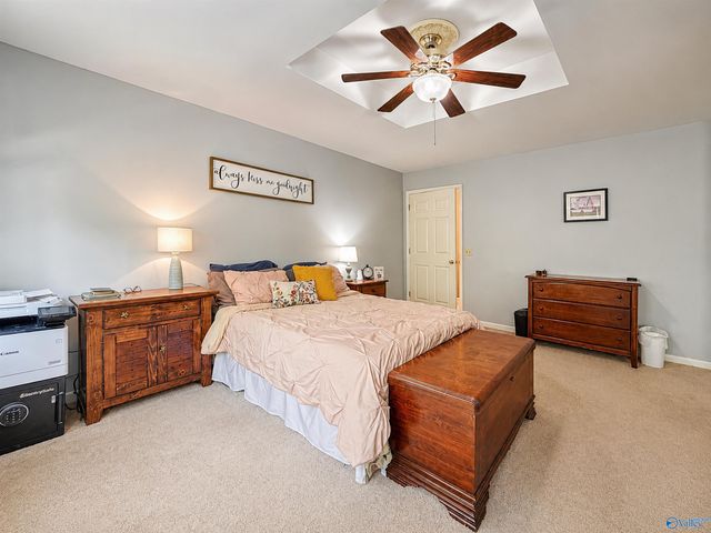 2151 Bluff Street NW, Hartselle, AL 35640