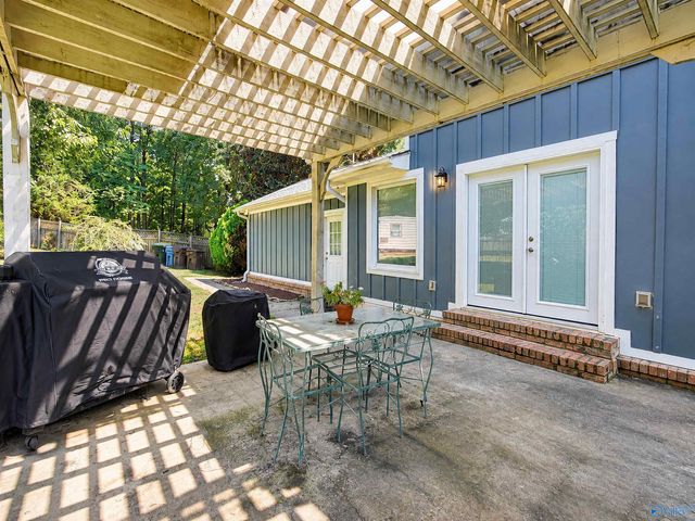 2151 Bluff Street NW, Hartselle, AL 35640