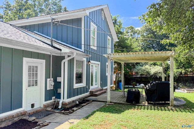 2151 Bluff Street NW, Hartselle, AL 35640