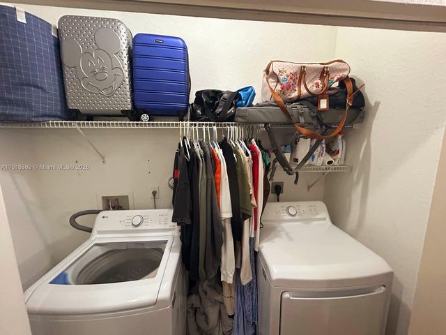 22526 SW 89th Pl, Cutler Bay, FL 33190