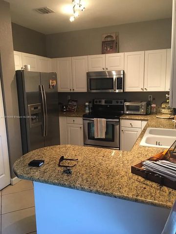 22526 SW 89th Pl, Cutler Bay, FL 33190