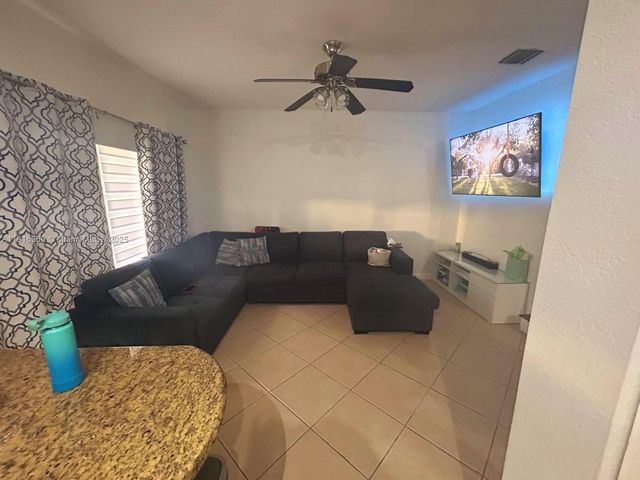 22526 SW 89th Pl, Cutler Bay, FL 33190