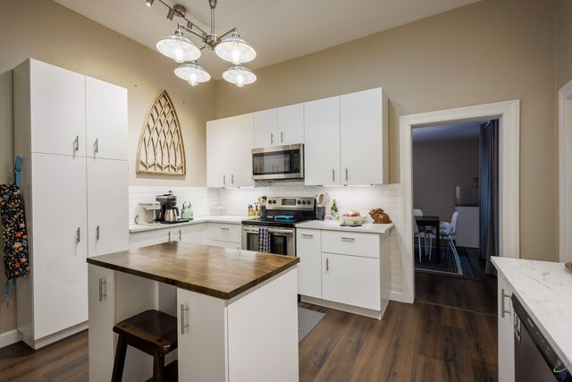 1485 Lone Oak Drive, Macon, GA 31211