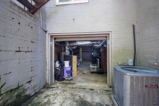 1485 Lone Oak Drive, Macon, GA 31211