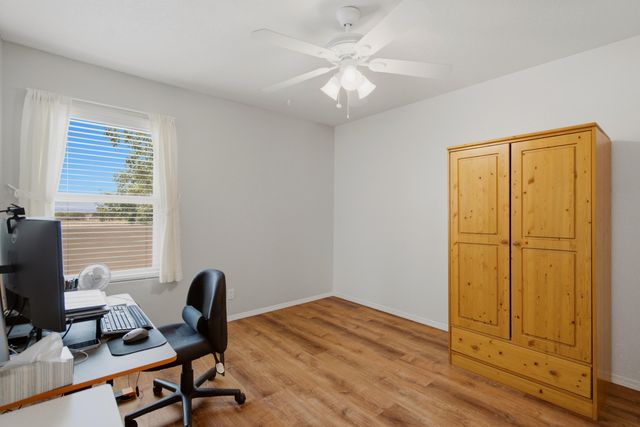 1005 Chiricahua Street SE, Albuquerque, NM 87123