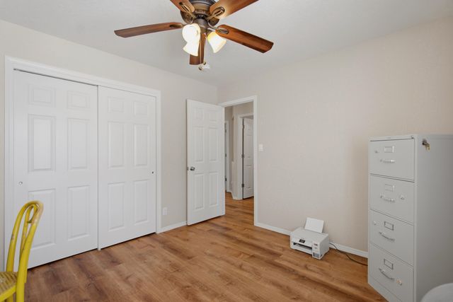 1005 Chiricahua Street SE, Albuquerque, NM 87123