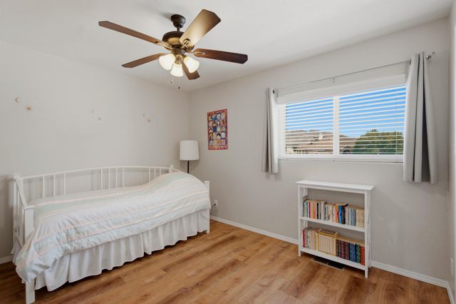 1005 Chiricahua Street SE, Albuquerque, NM 87123