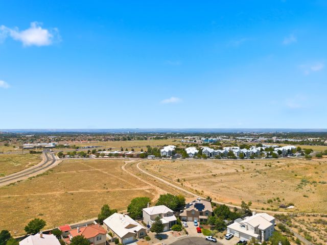 1005 Chiricahua Street SE, Albuquerque, NM 87123