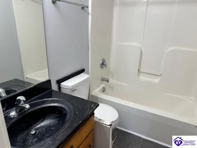 233 Southern Lake Drive, Elizabethtown, KY 42701