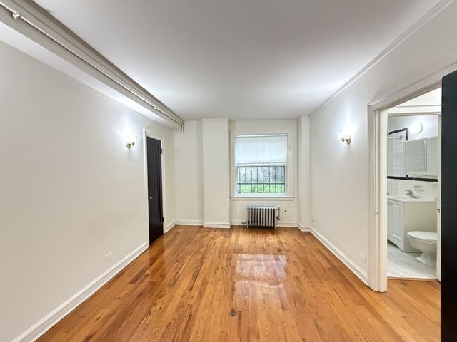 917 W EASTWOOD Avenue 107, Chicago, IL 60640
