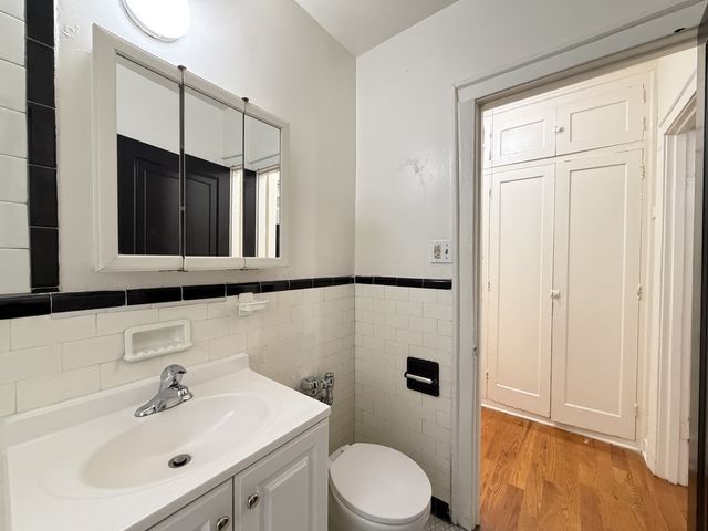 917 W EASTWOOD Avenue 107, Chicago, IL 60640