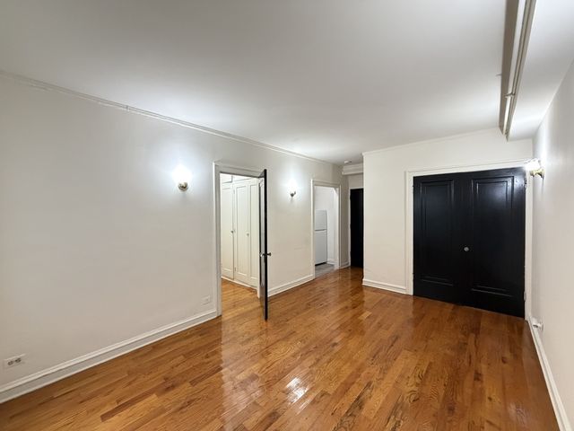 917 W EASTWOOD Avenue 107, Chicago, IL 60640