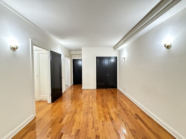 917 W EASTWOOD Avenue 107, Chicago, IL 60640