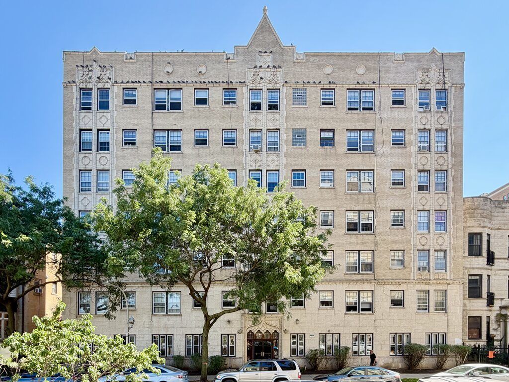 917 W EASTWOOD Avenue 107, Chicago, IL 60640