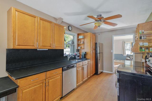 38 Nymph Road, Rocky Point, NY 11778