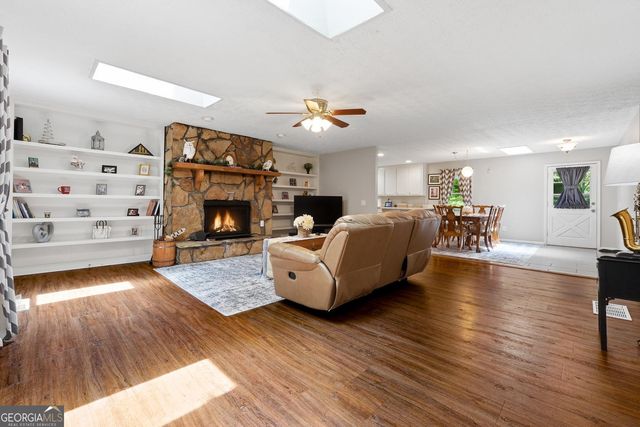 426 Green Ridge Road SE, Cartersville, GA 30120