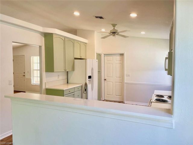 7588 Cameron CIR, Fort Myers, FL 33912