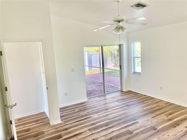 7588 Cameron CIR, Fort Myers, FL 33912