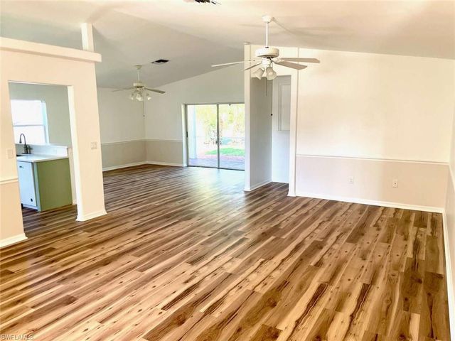 7588 Cameron CIR, Fort Myers, FL 33912